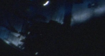 STS103-734-73_3 detail